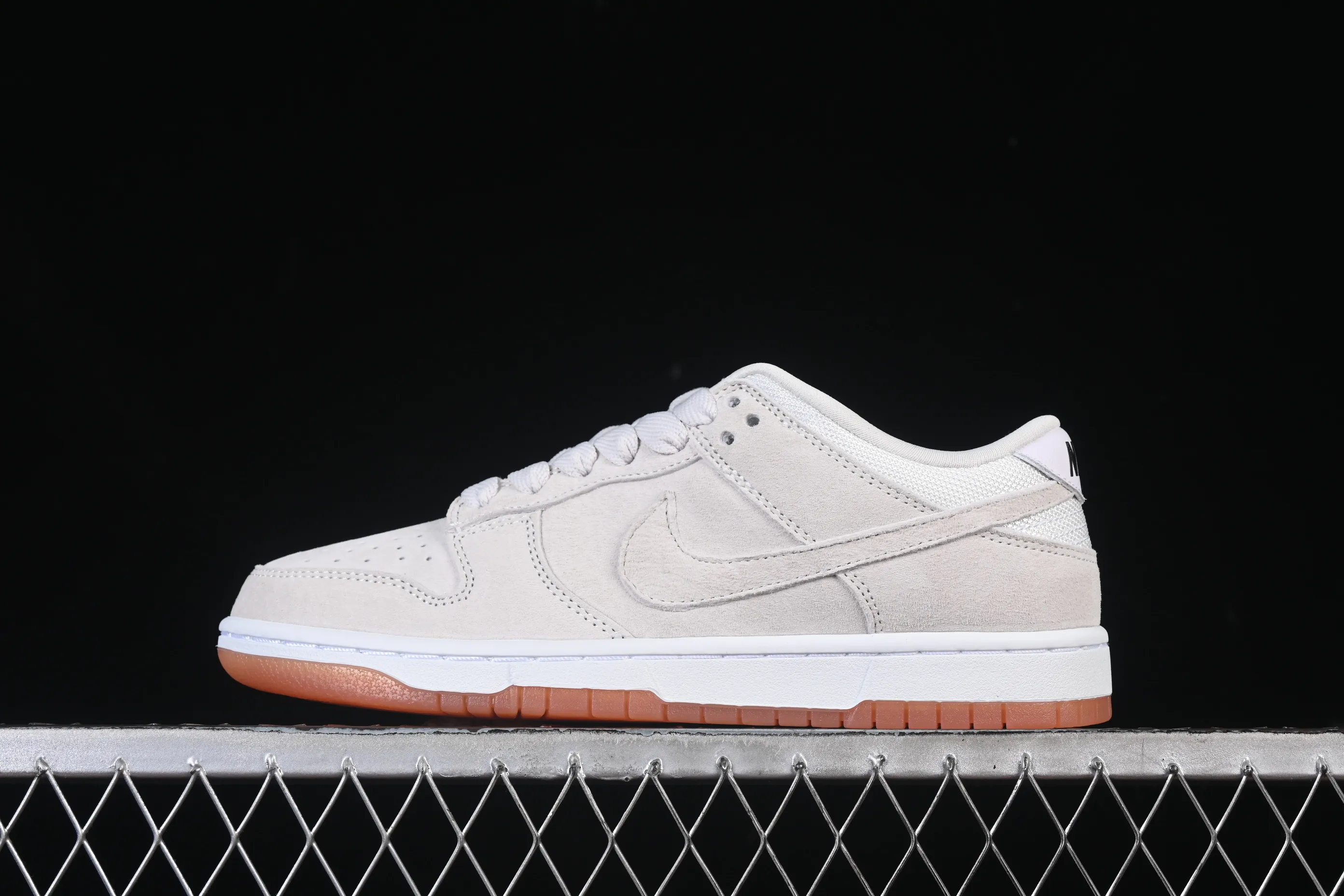 All Categories Nk SB Dunk Series Nk SB Dunk Low Low-top sneakers Nike SB Dunk Low Pro B "Pale Ivory" Ivory Low-top casual sneakers HJ0367-100